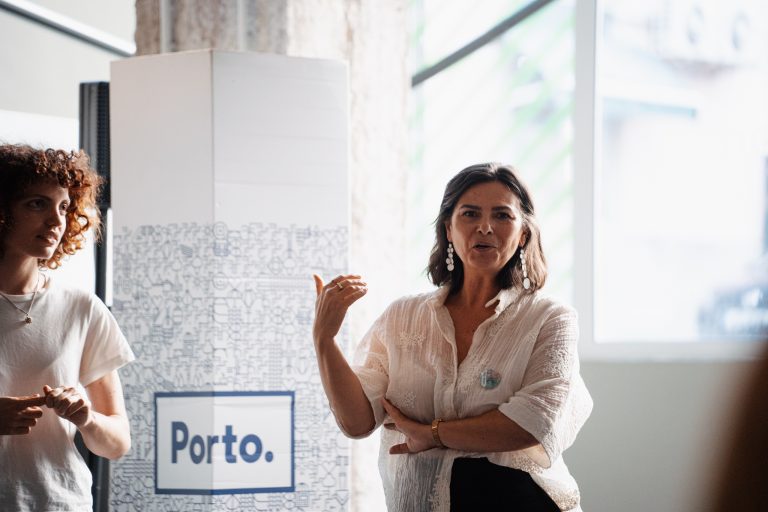 Intervenção de uma participante na conversa aberta