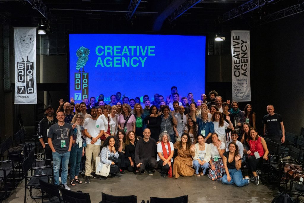 Participantes da BAUTOPIA 7 reunidos em Atenas — ECHN, fotografia de Marika Tsouderou