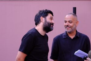 Participantes com o catálogo no pátio do Museu Nacional Soares dos Reis.