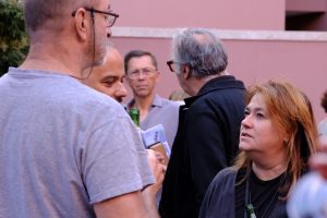 Conversa entre participantes na sessão de encerramento do Afinidades 2026.